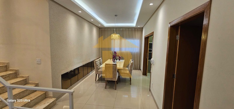 Casa de Condomínio com 3 quartos à venda, 165m² — foto 3 de 36