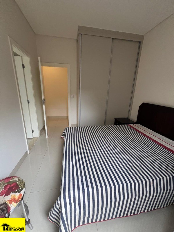 Casa de Condomínio com 3 quartos à venda, 212m² — foto 21 de 30