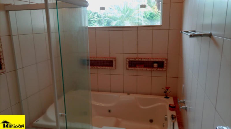 Casa de Condomínio com 3 quartos à venda, 240m² — foto 21 de 45