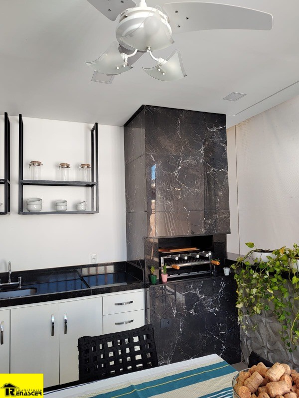 Casa de Condomínio com 3 quartos à venda, 215m² — foto 21 de 27
