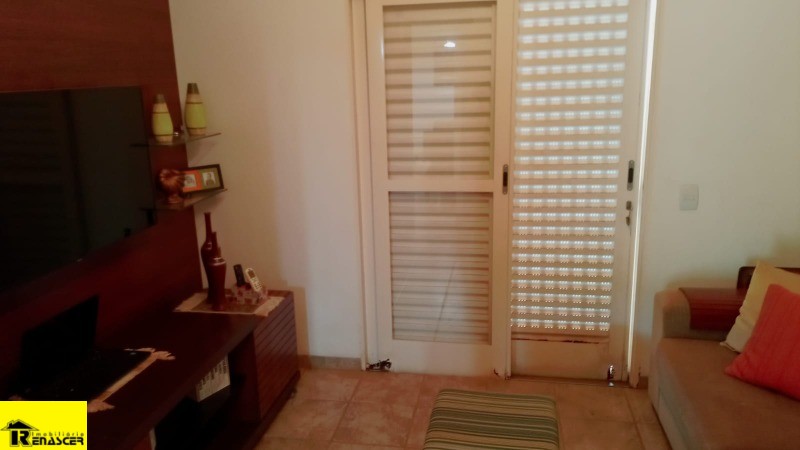Casa de Condomínio com 3 quartos à venda, 240m² — foto 11 de 45