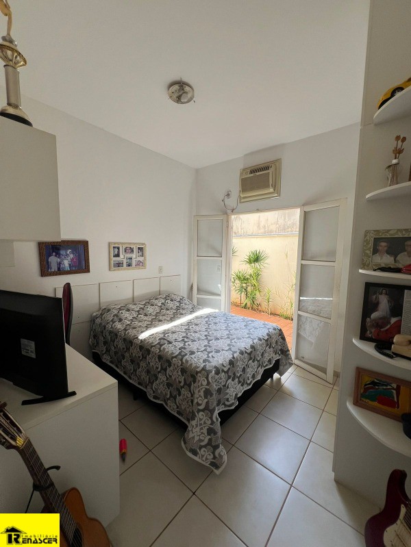 Casa de Condomínio com 3 quartos à venda, 175m² — foto 4 de 12