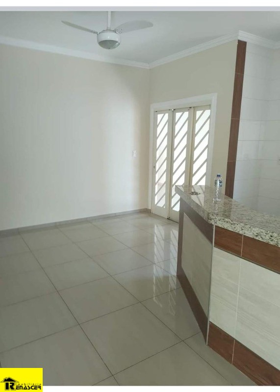 Casa com 3 quartos à venda, 190m² — foto 6 de 16