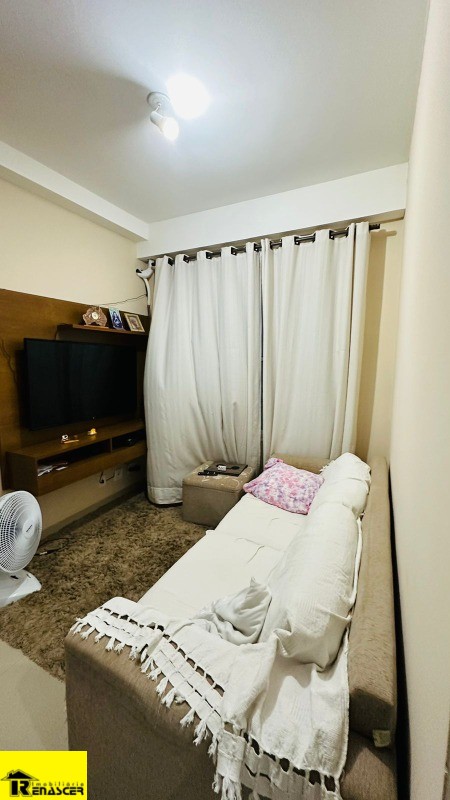 Apartamento com 2 quartos à venda, 45m² — foto 2 de 20