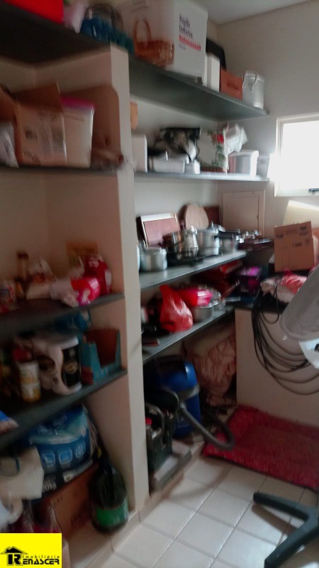 Casa de Condomínio com 3 quartos à venda, 240m² — foto 32 de 45