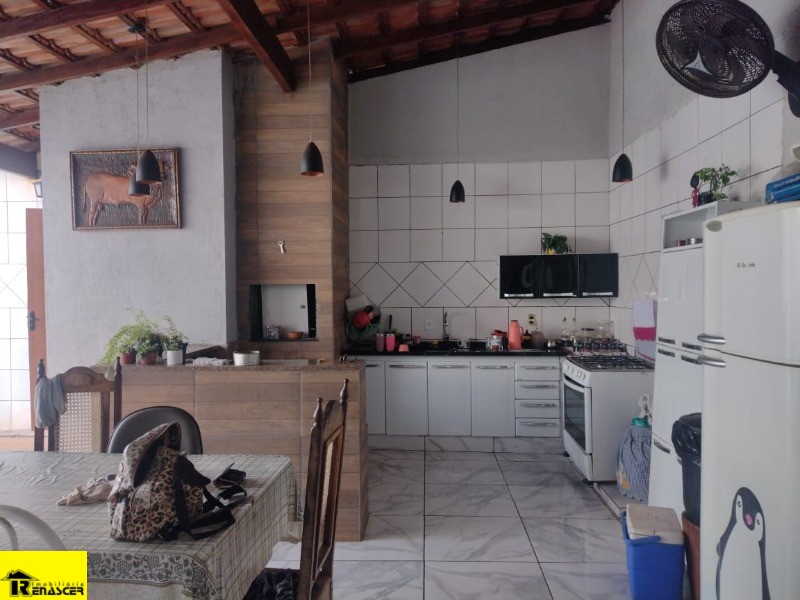 Casa com 4 quartos à venda, 200m² — foto 18 de 18