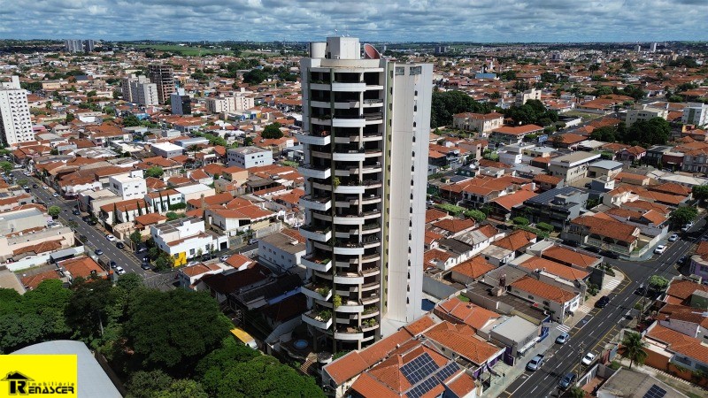 Apartamento com 4 quartos à venda, 346m² — foto 1 de 30
