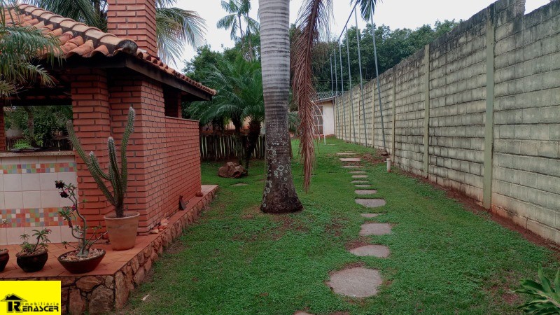 Casa de Condomínio com 3 quartos à venda, 240m² — foto 6 de 45