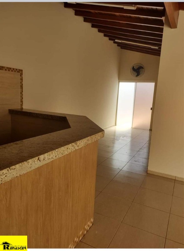 Casa com 3 quartos à venda, 190m² — foto 13 de 16