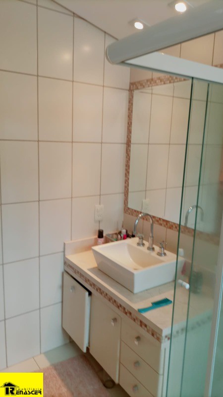 Casa de Condomínio com 3 quartos à venda, 240m² — foto 20 de 45