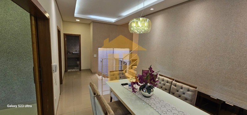 Casa de Condomínio com 3 quartos à venda, 165m² — foto 4 de 36