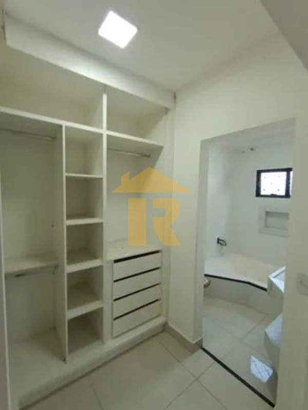 Casa com 3 quartos à venda, 245m² — foto 8 de 15