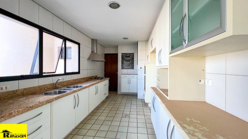 Apartamento com 4 quartos à venda, 346m² — foto 15 de 30