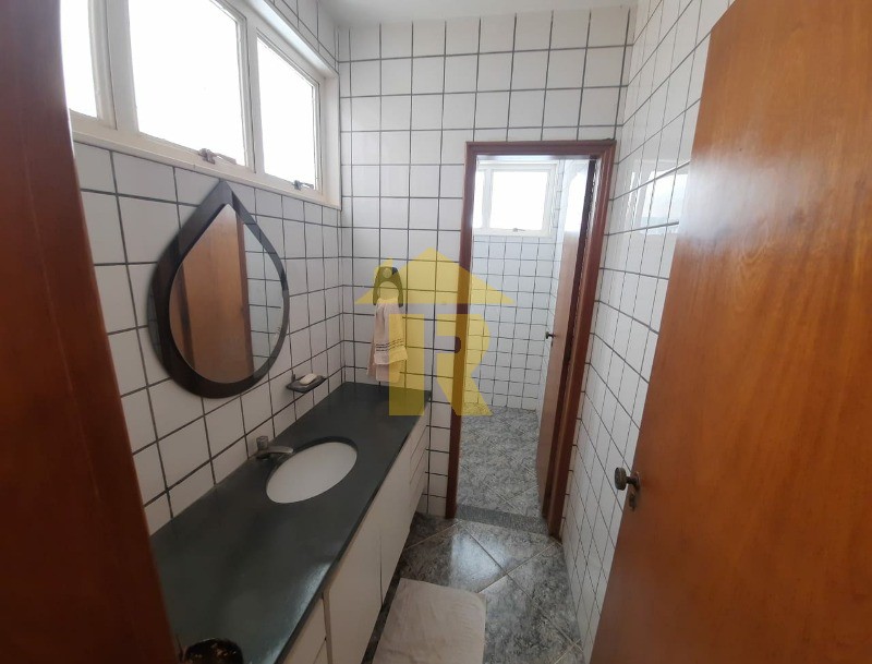 Casa com 3 quartos à venda e aluguel, 320m² — foto 11 de 17