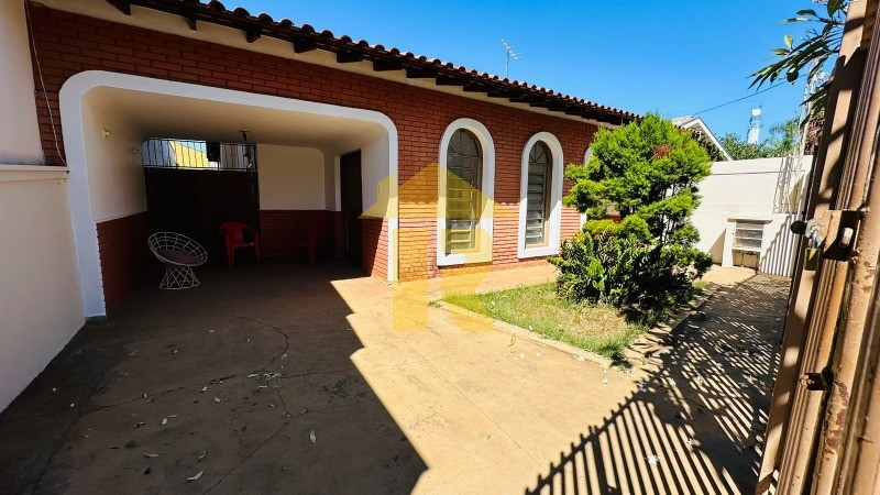 Casa com 3 quartos à venda e aluguel, 140m² — foto 2 de 17