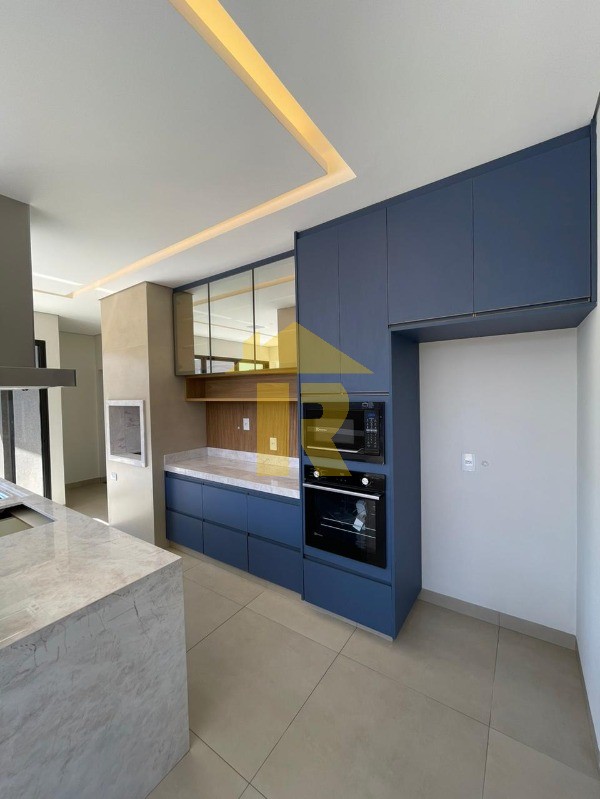 Casa de Condomínio com 3 quartos à venda, 228m² — foto 32 de 44