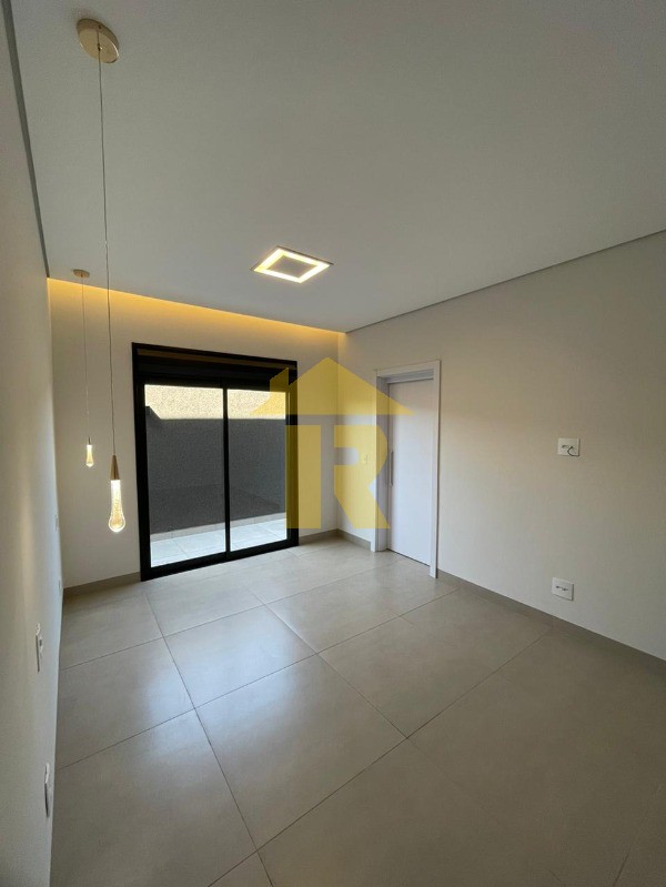 Casa de Condomínio com 3 quartos à venda, 228m² — foto 14 de 44