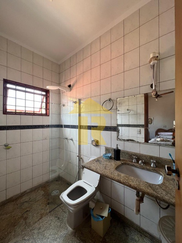 Casa com 3 quartos à venda, 349m² — foto 8 de 23