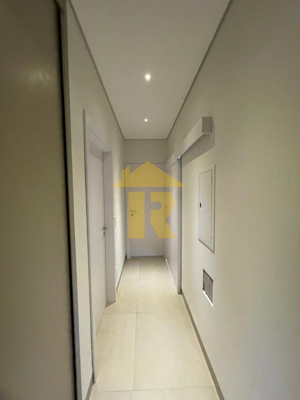 Casa de Condomínio com 3 quartos à venda, 228m² — foto 10 de 44