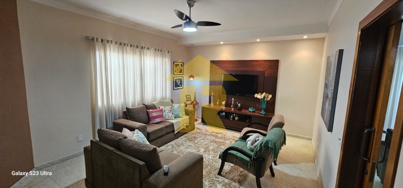 Casa com 2 quartos à venda, 200m² — foto 5 de 22