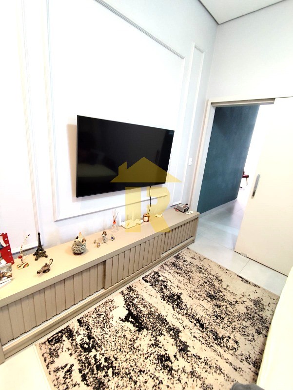 Casa de Condomínio com 3 quartos à venda, 188m² — foto 2 de 22