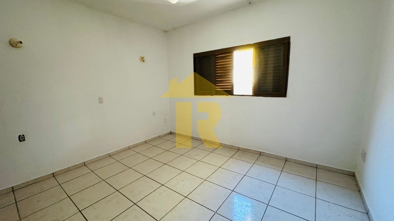Casa com 3 quartos à venda e aluguel, 140m² — foto 11 de 17