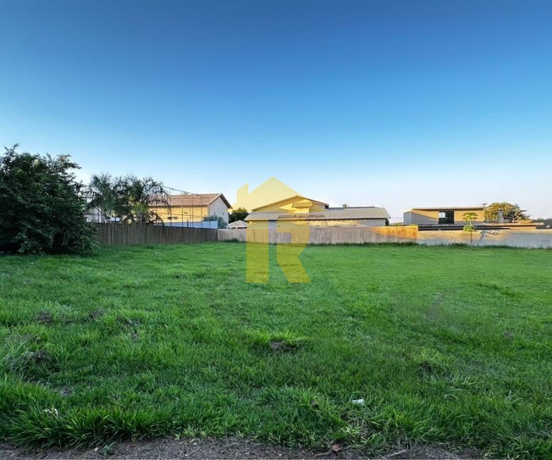 Terreno / Lote / Condomínio  à venda, 1000m² — foto 1 de 23