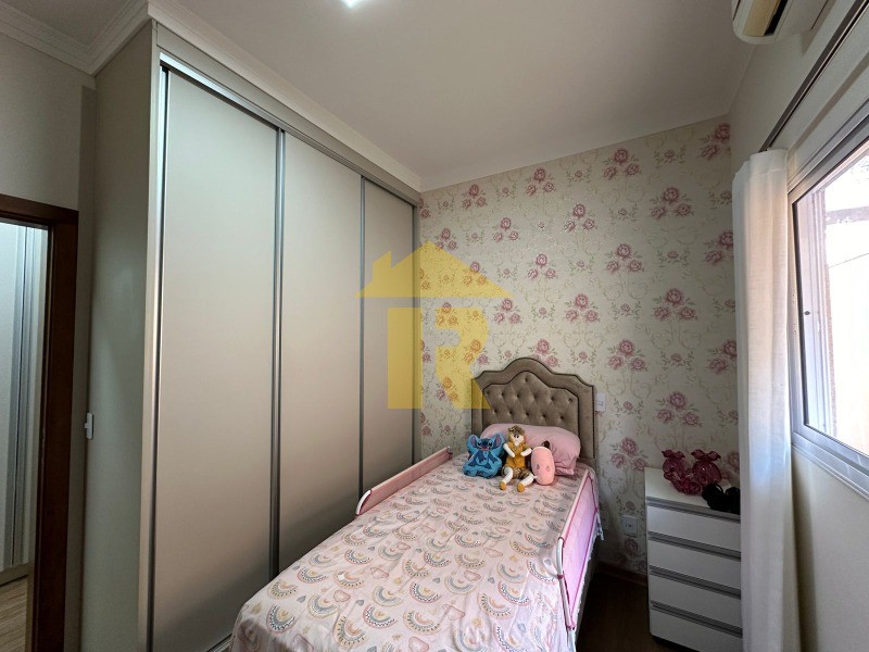 Casa de Condomínio com 3 quartos à venda, 260m² — foto 13 de 24