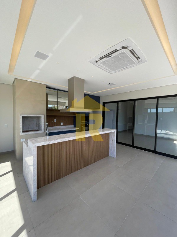 Casa de Condomínio com 3 quartos à venda, 228m² — foto 33 de 44
