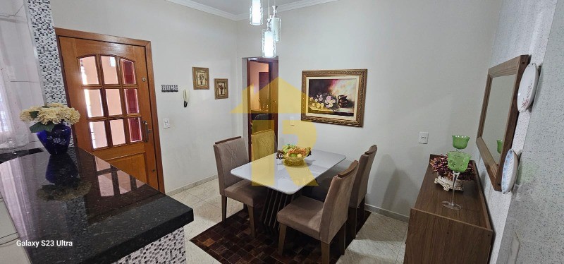 Casa com 2 quartos à venda, 200m² — foto 8 de 22