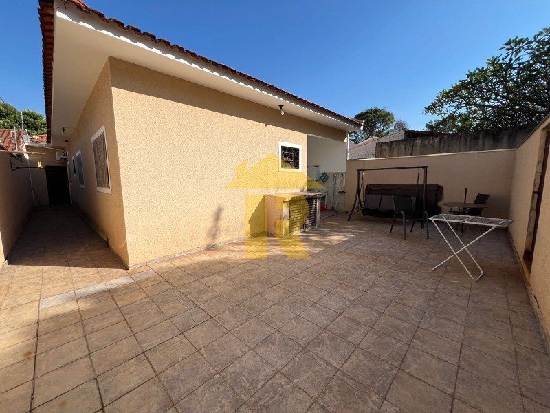 Casa com 3 quartos à venda, 132m² — foto 18 de 24