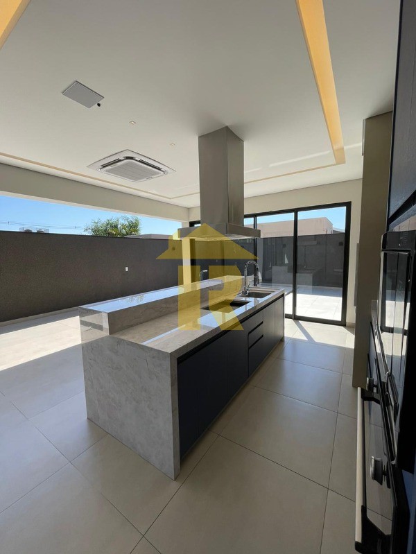 Casa de Condomínio com 3 quartos à venda, 228m² — foto 35 de 44