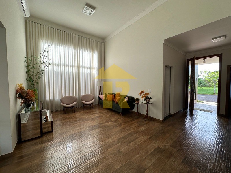 Casa de Condomínio com 3 quartos à venda, 260m² — foto 7 de 24