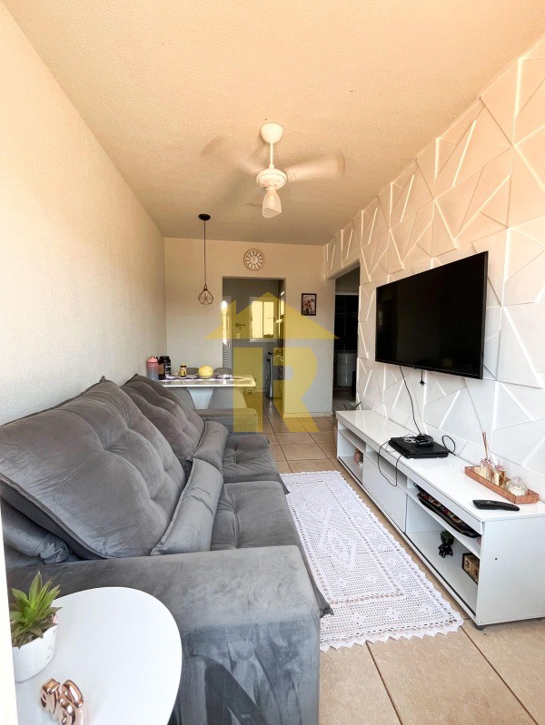Casa com 2 quartos à venda, 45m² — foto 3 de 10