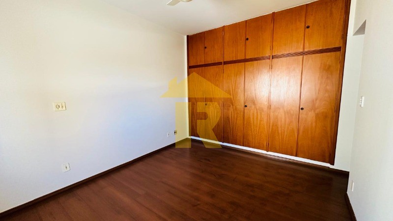 Apartamento com 3 quartos à venda, 159m² — foto 8 de 23