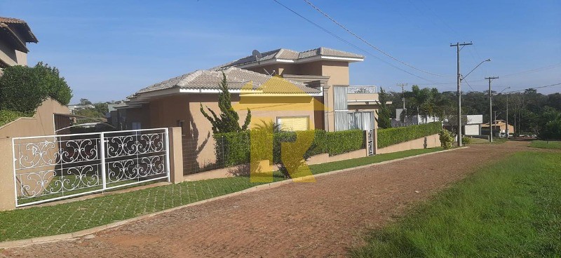 Casa de Condomínio com 4 quartos à venda, 407m² — foto 3 de 30