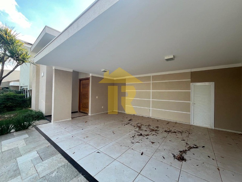 Casa de Condomínio com 3 quartos à venda e aluguel, 254m² — foto 2 de 26