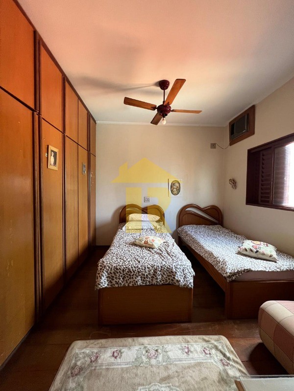 Casa com 3 quartos à venda, 349m² — foto 7 de 23