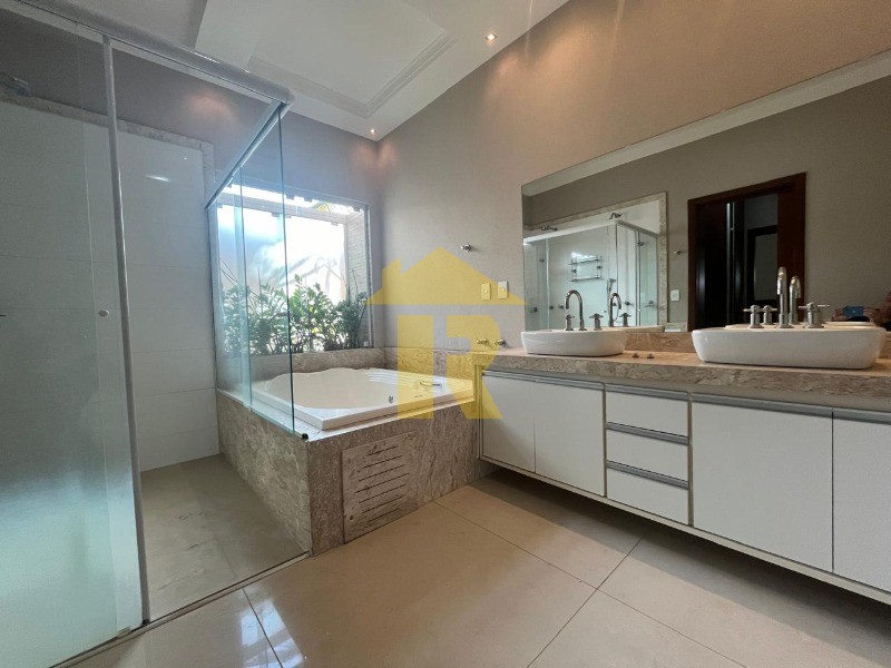 Casa de Condomínio com 3 quartos à venda e aluguel, 254m² — foto 20 de 26