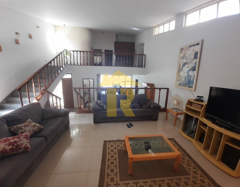 Casa com 3 quartos à venda e aluguel, 320m² — foto 3 de 17