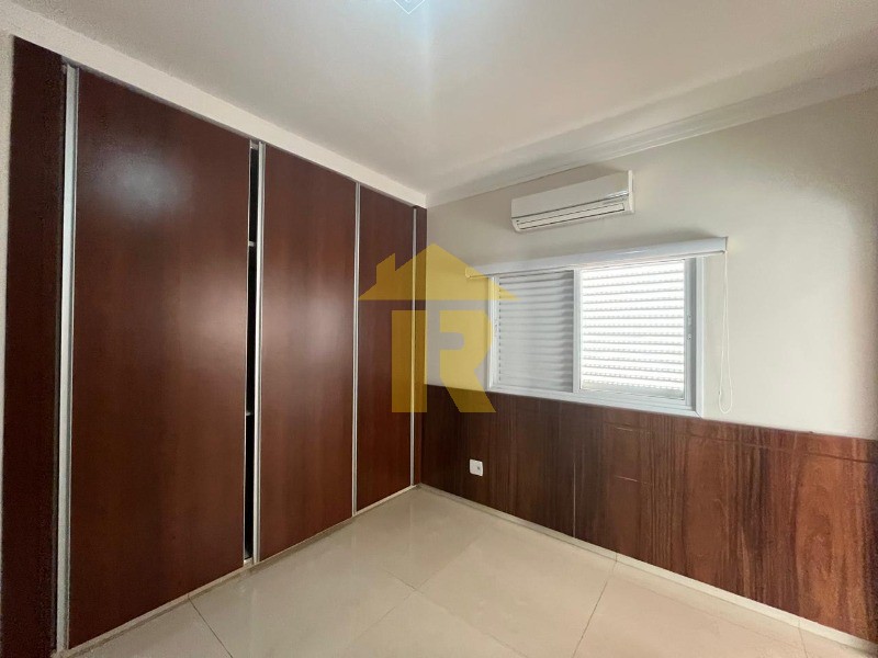 Casa de Condomínio com 3 quartos à venda e aluguel, 254m² — foto 14 de 26