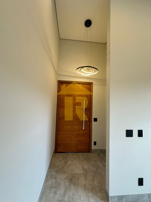 Casa de Condomínio com 3 quartos à venda, 172m² — foto 2 de 27