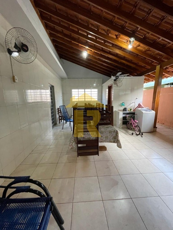 Casa com 3 quartos à venda, 164m² — foto 19 de 28