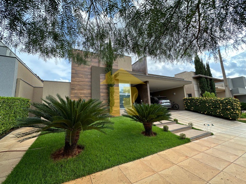 Casa de Condomínio com 3 quartos à venda, 260m² — foto 3 de 24