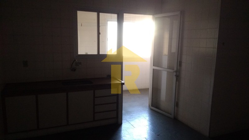 Apartamento com 3 quartos à venda, 120m² — foto 9 de 10