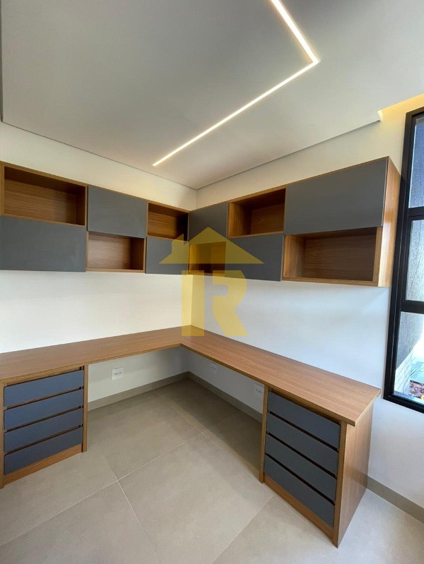 Casa de Condomínio com 3 quartos à venda, 228m² — foto 6 de 44