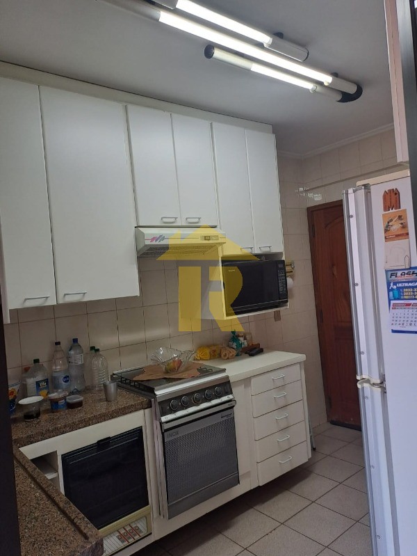 Apartamento com 3 quartos à venda, 150m² — foto 9 de 19