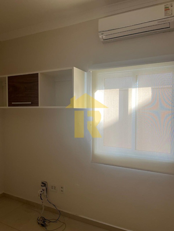 Casa de Condomínio com 3 quartos à venda e aluguel, 254m² — foto 9 de 26