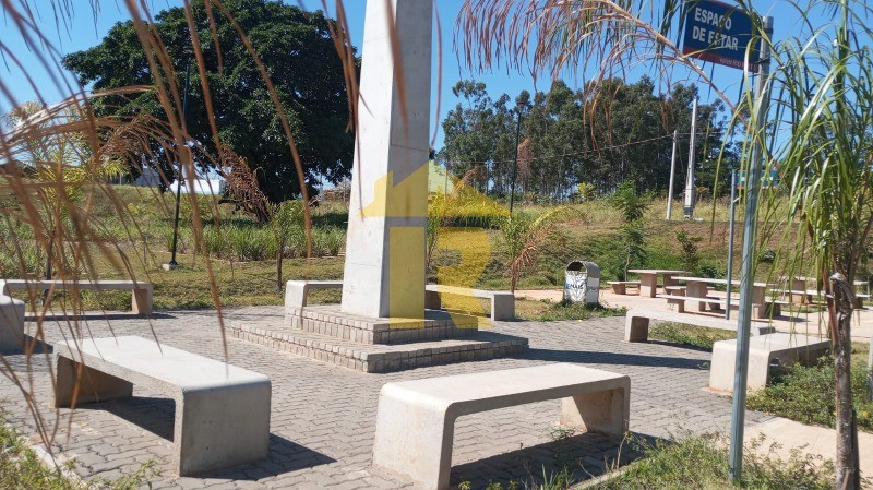 Terreno / Lote / Condomínio  à venda, 262m² — foto 10 de 11