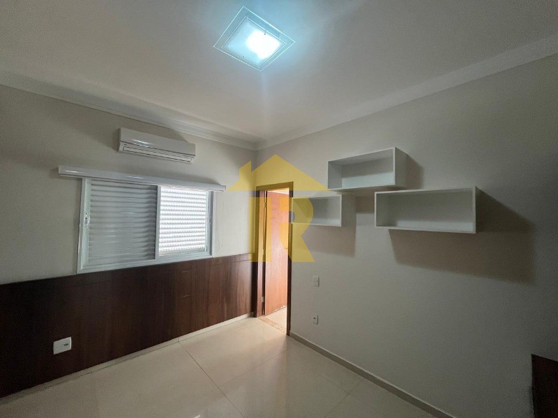 Casa de Condomínio com 3 quartos à venda e aluguel, 254m² — foto 17 de 26